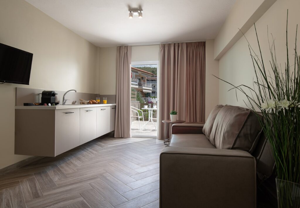 Olenia-Luxury-Apartments-Neos-Marmaras-Sithonia-Halkidiki-2-1-8-1024x712